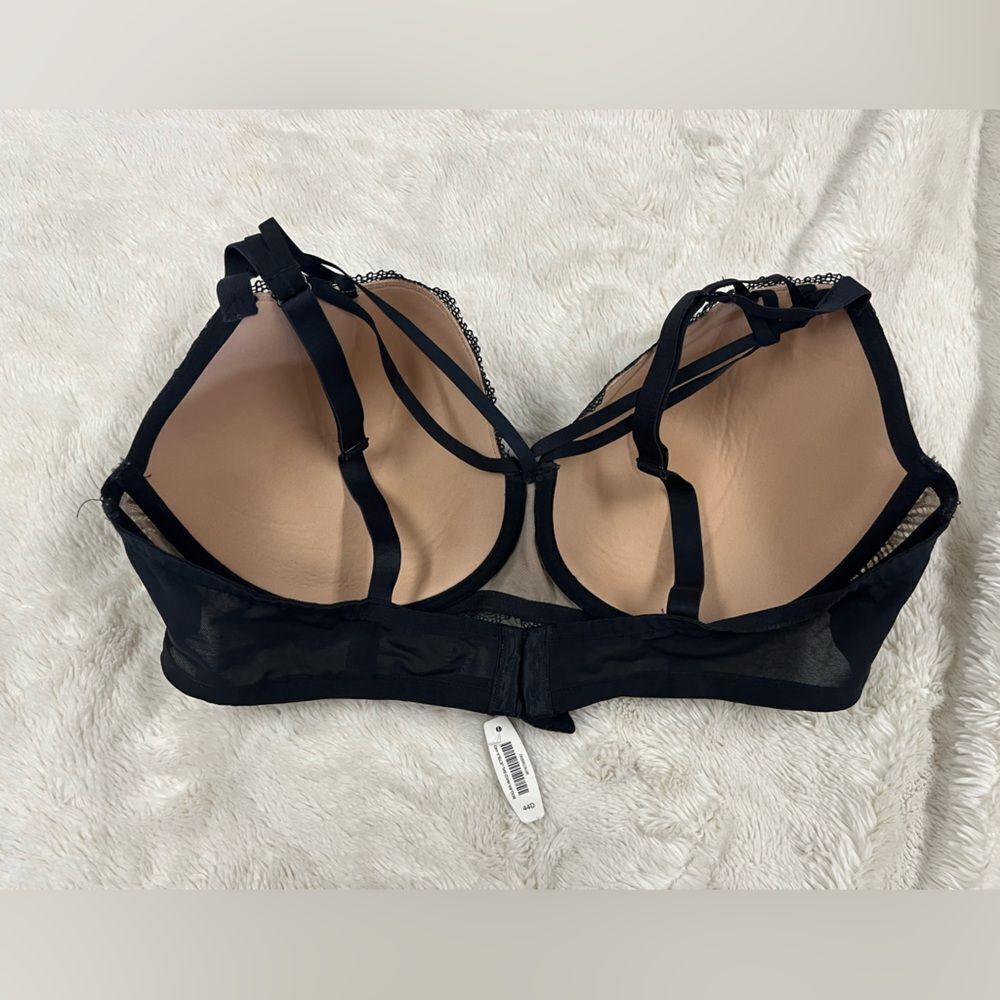 Adore Me Black Geometric Lace Bra - Picture 2 of 3